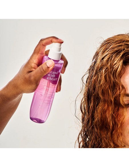 Brand With A Heart - Refresh Curl Refresher & Restyler - 192ml